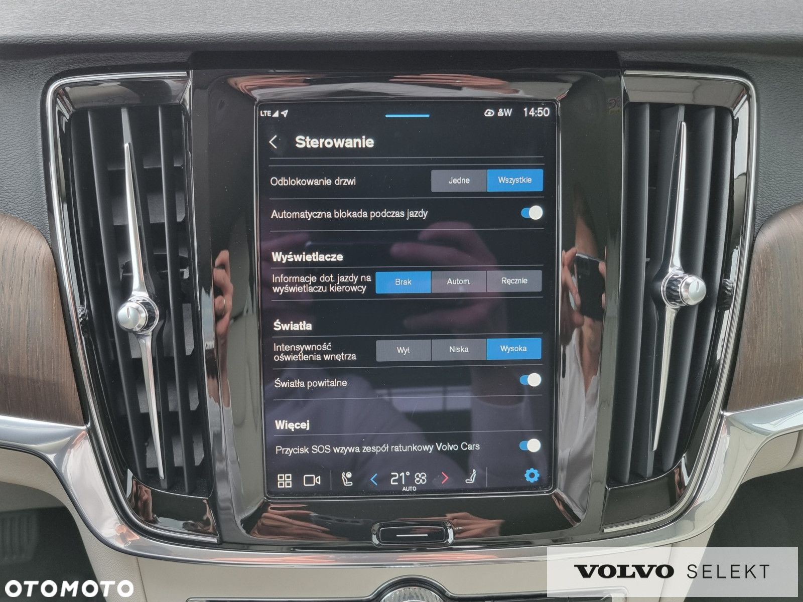 Volvo V90 Cross Country - 28
