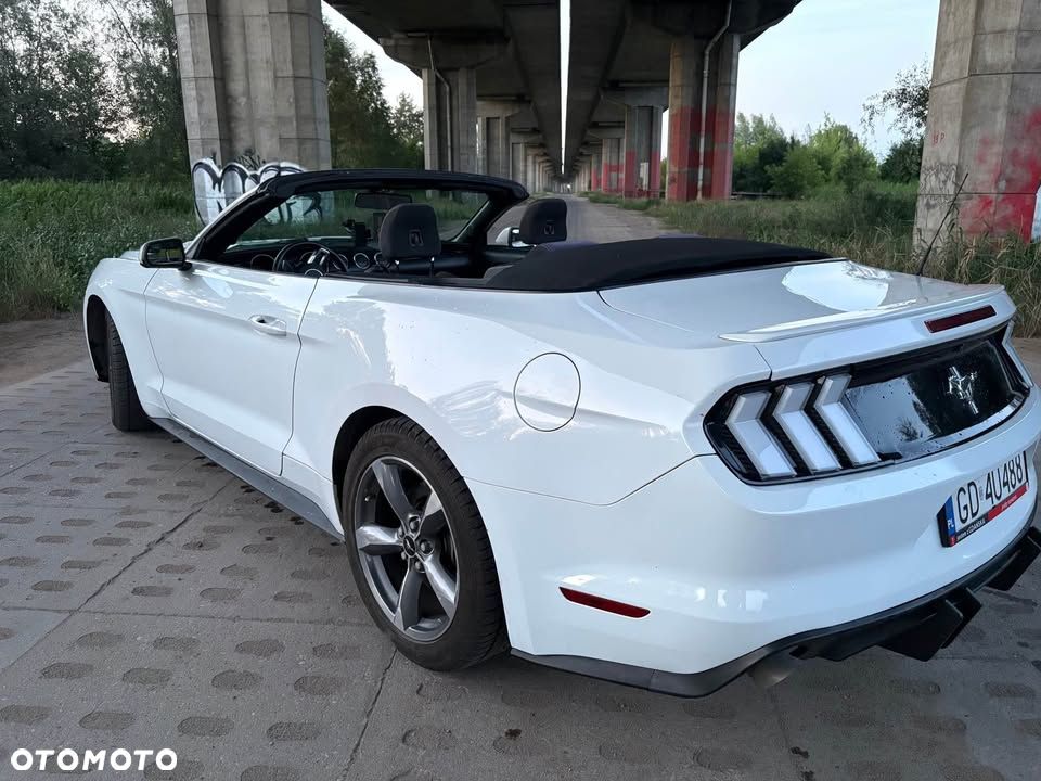 Ford Mustang 3.7 V6 - 3