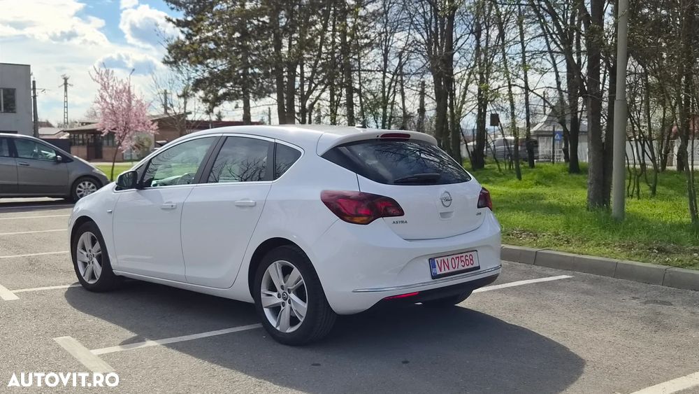 Opel Astra 1.7 CDTI DPF (119g) Edition - 2