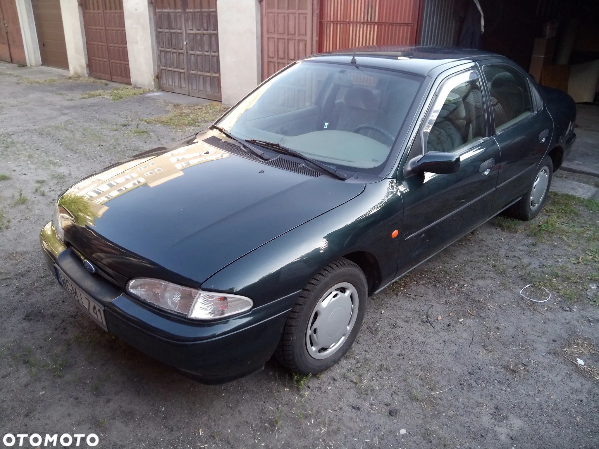 Ford Mondeo 1.8 GLX - 1