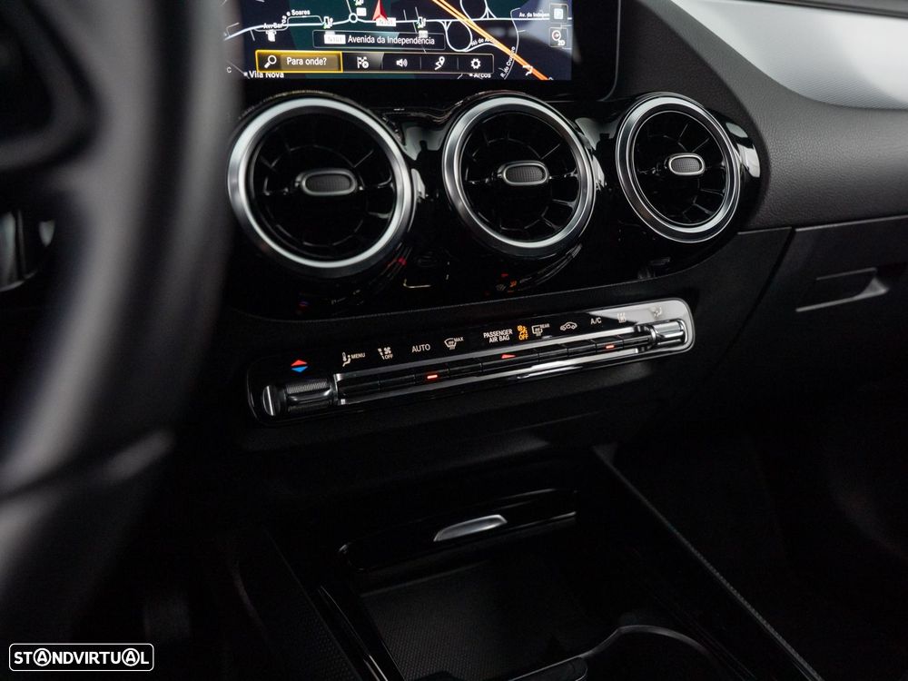 Mercedes-Benz GLA 250 e Style - 30