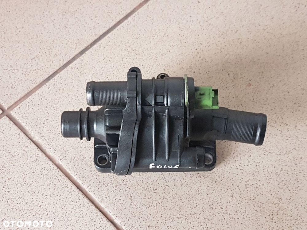 FOCUS MK2 1.6 TDCI OBUDOWA TERMOSTATU 9647767180 - 10