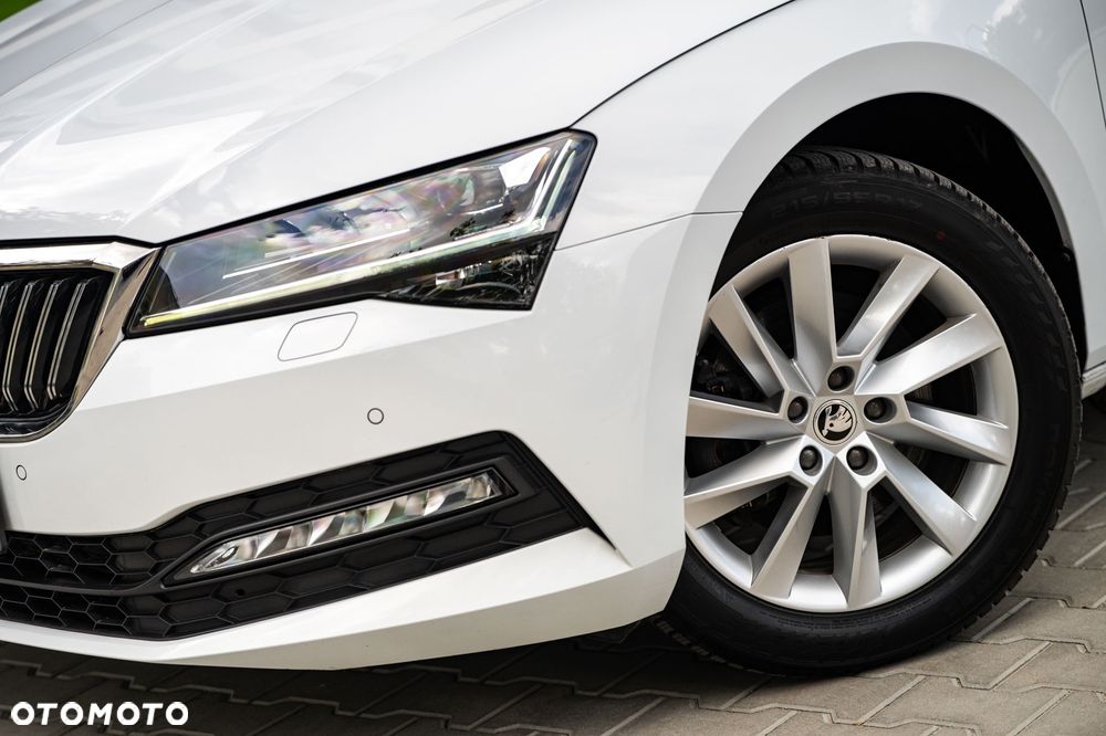 Skoda Superb 2.0 TDI SCR Style DSG - 22