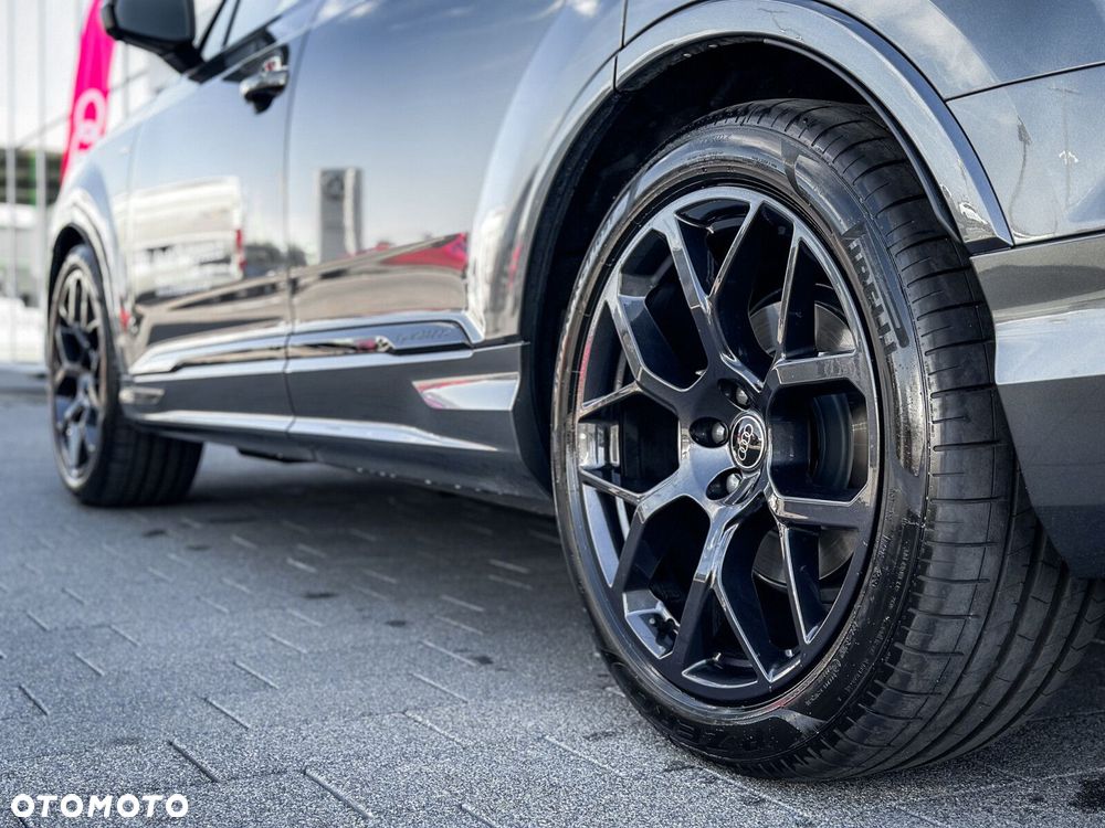 Audi Q7 - 8