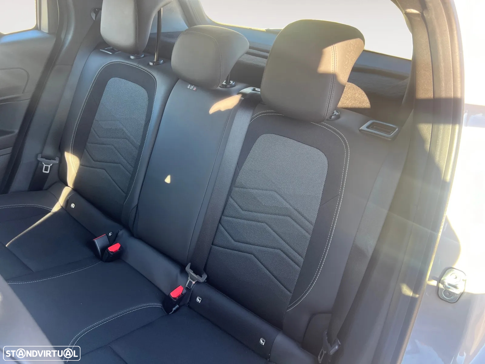Jeep Avenger 1.2 GSE T3 Altitude - 15