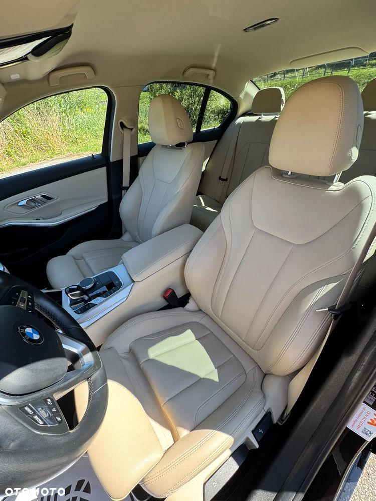 BMW Seria 3 320i GPF Sport Line - 20