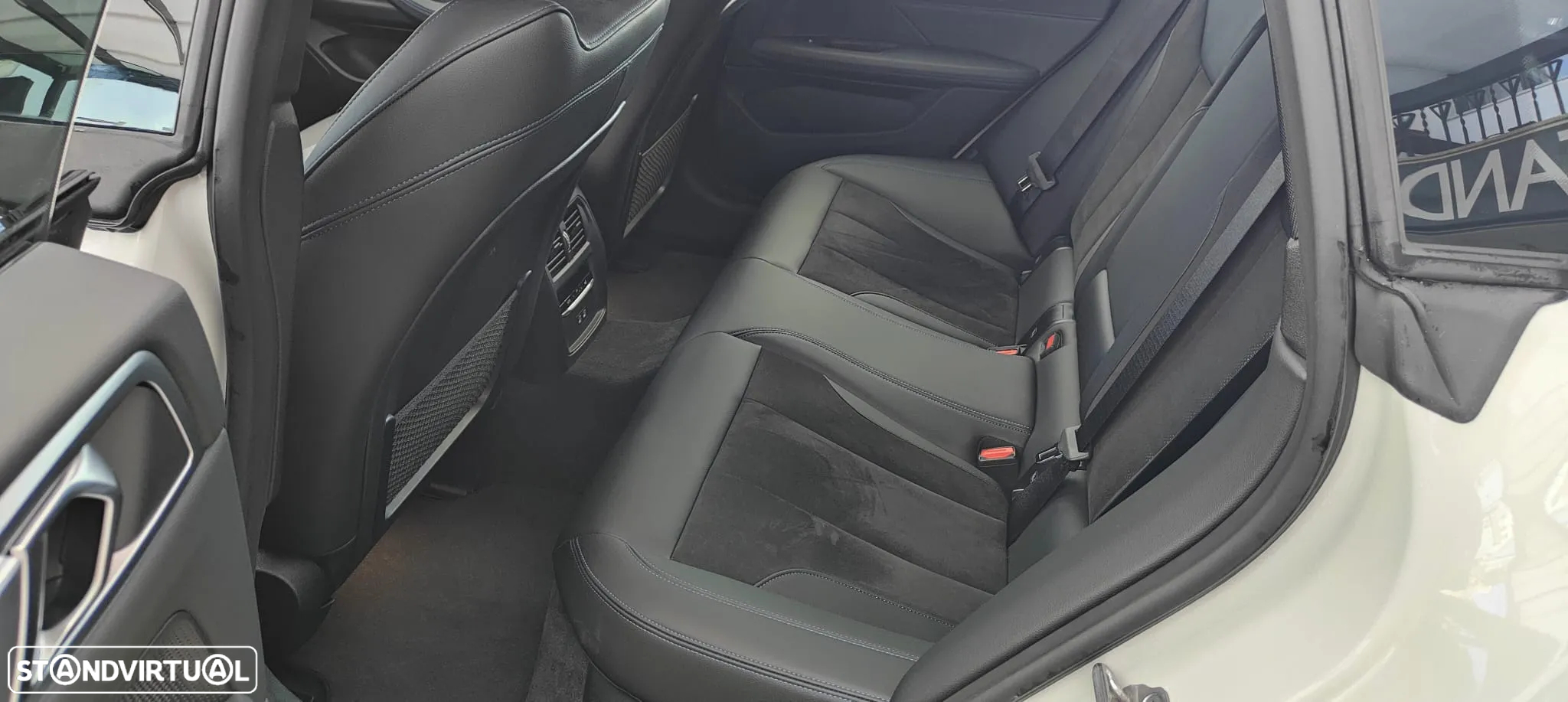 BMW i4 eDrive40 Pack Desportivo M - 14