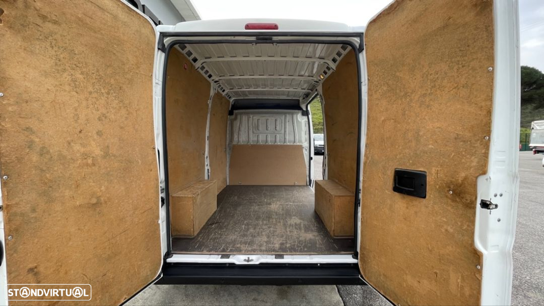 Peugeot Boxer 2.0 BlueHDi L2H2 Premium - 2
