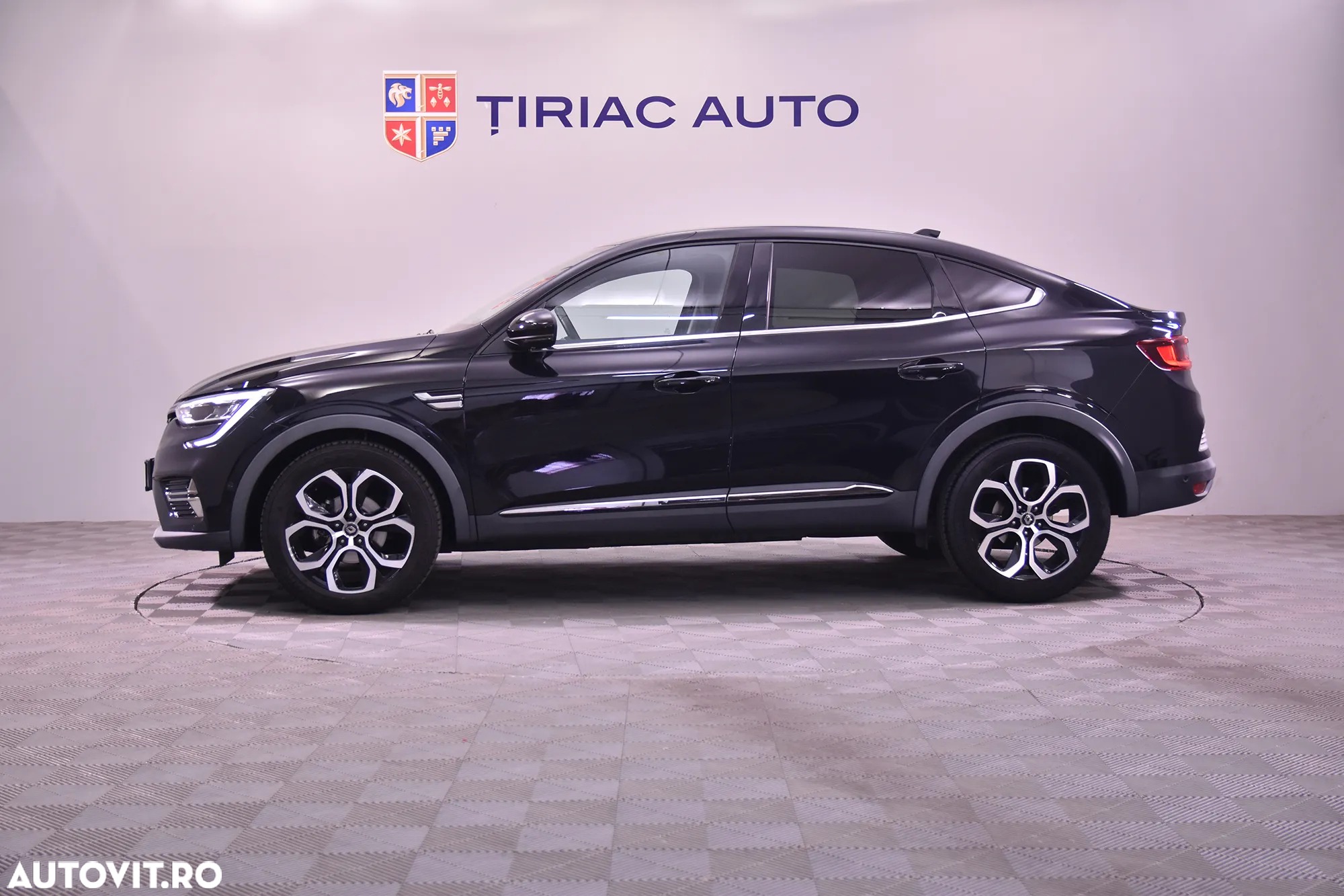 Renault Arkana - 2