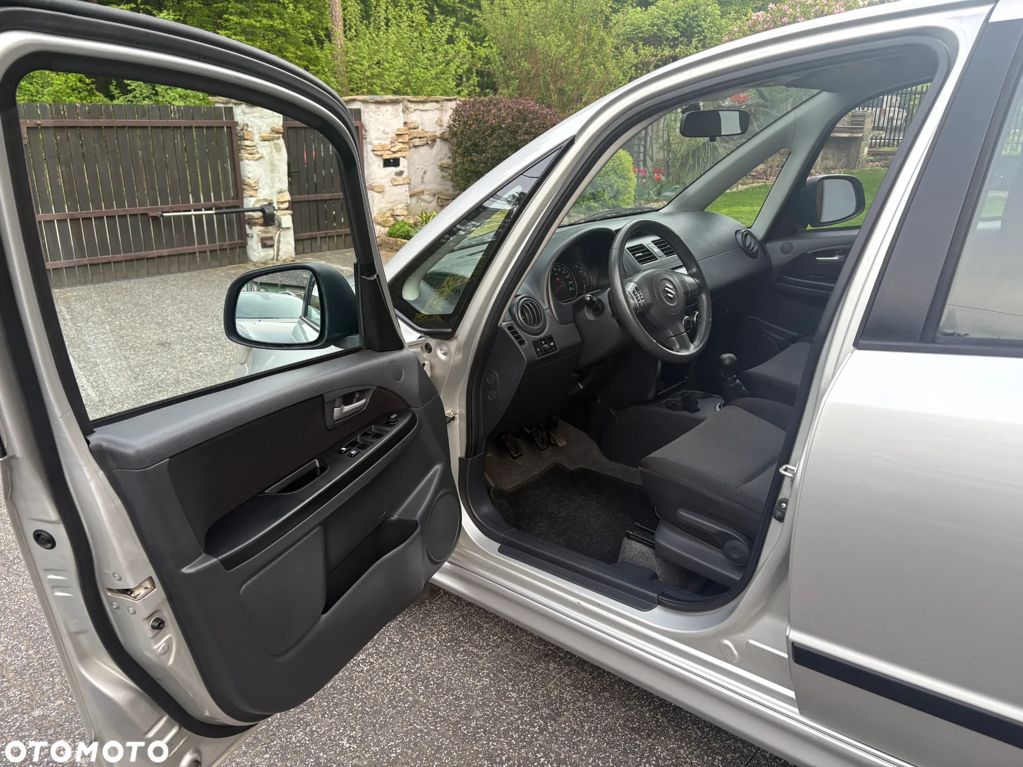Suzuki SX4 1.6 GS/Premium - 11