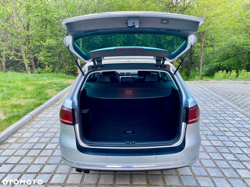 Volkswagen Passat 2.0 TDI DPF DSG Individual Chrom - 6