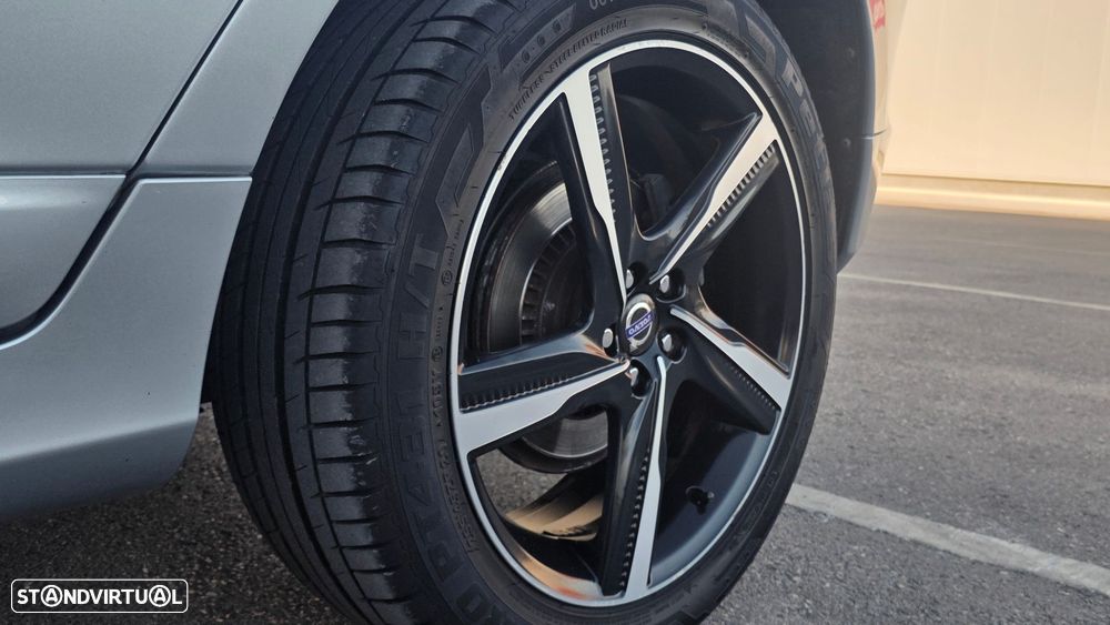 Volvo XC 60 2.4 D5 R-Design AWD S/S 139g - 49