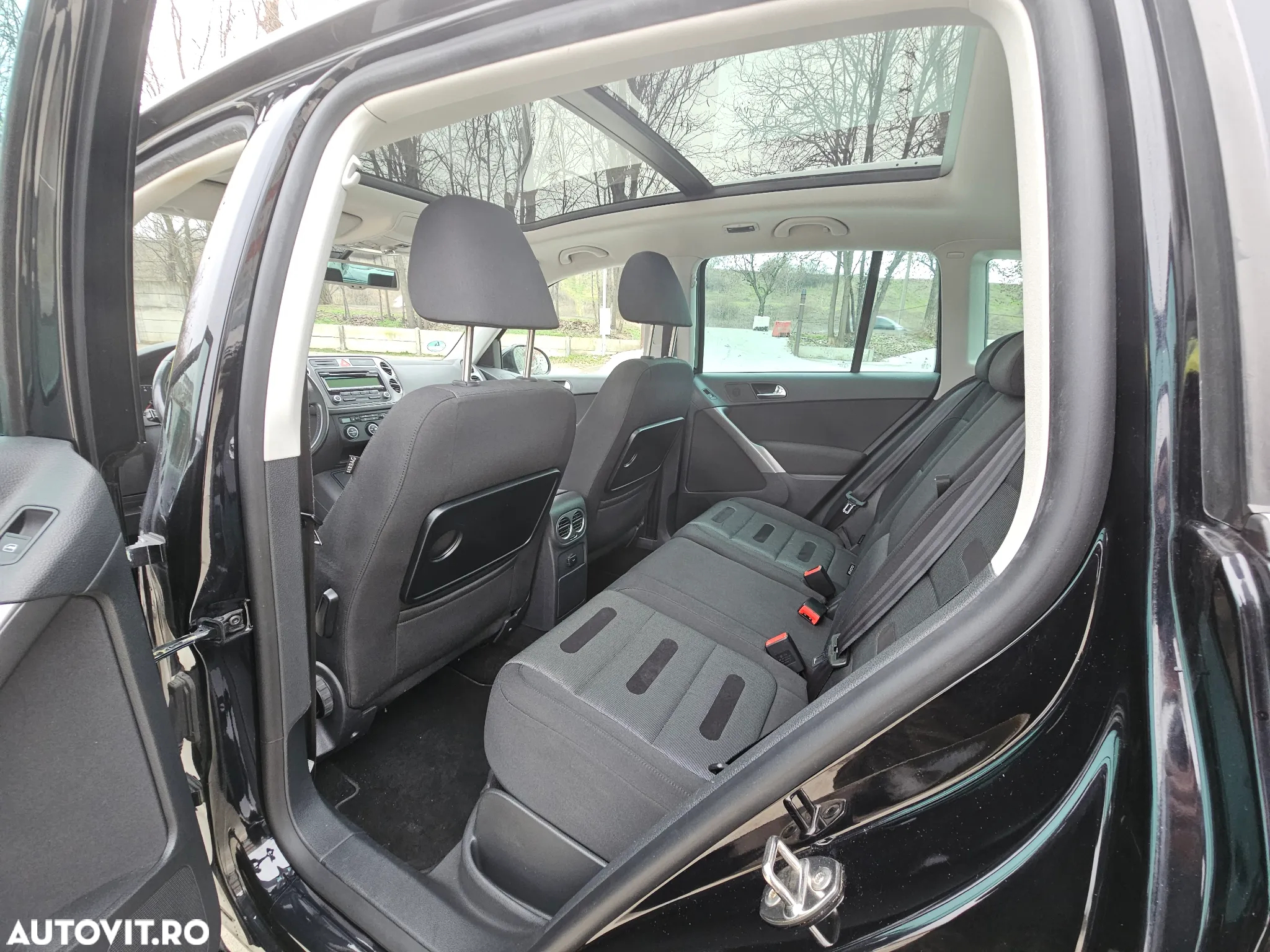 Volkswagen Tiguan - 9
