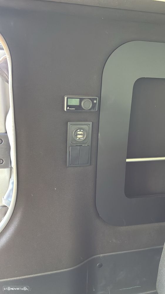 Renault Trafic CamperVan - 8