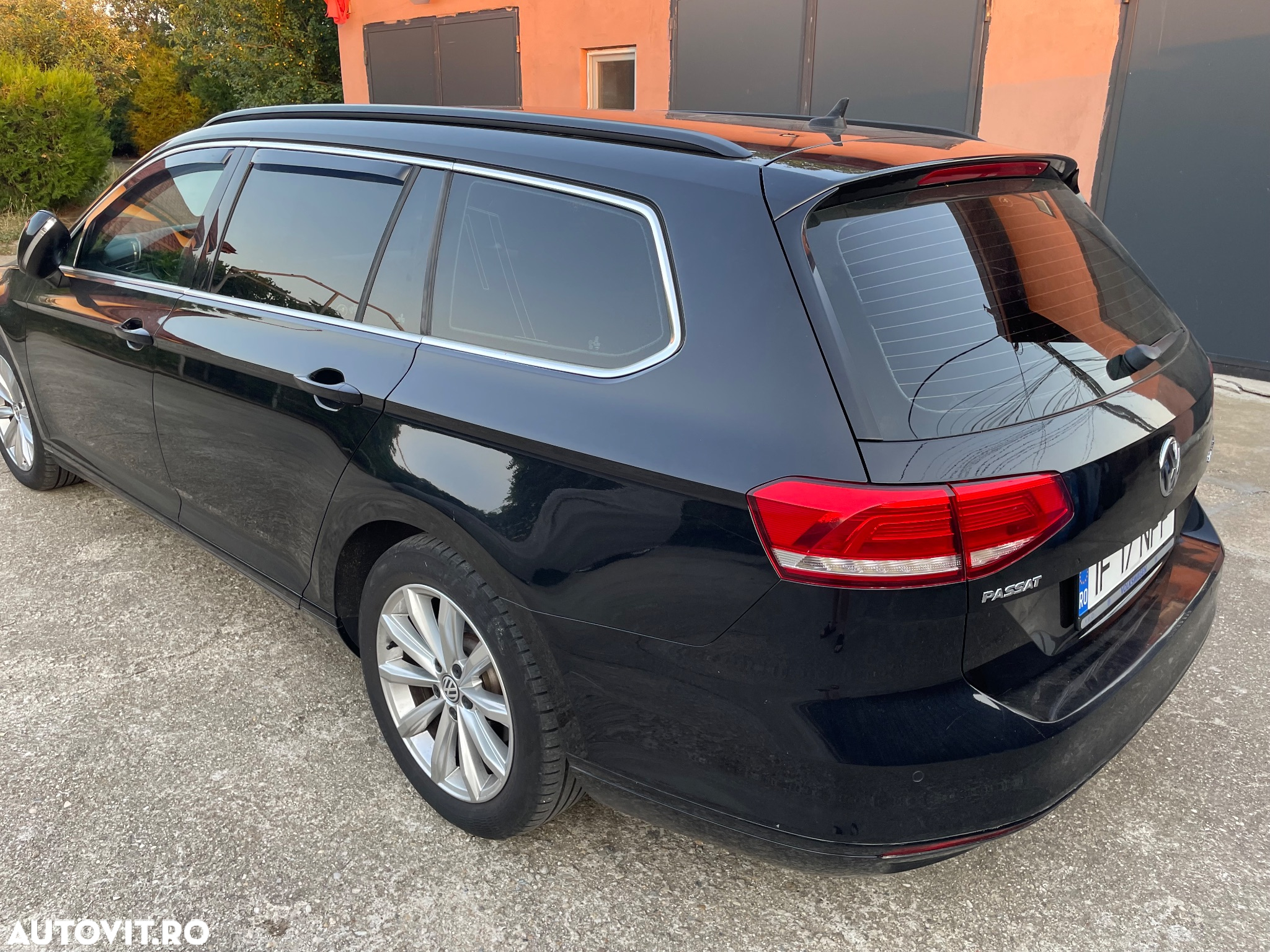 Volkswagen Passat 2.0 TDI DSG Comfortline - 7