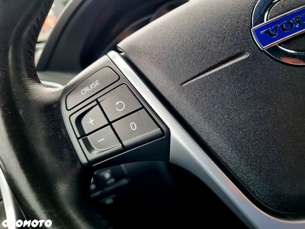 Volvo XC 60 D3 Geartronic Momentum - 15