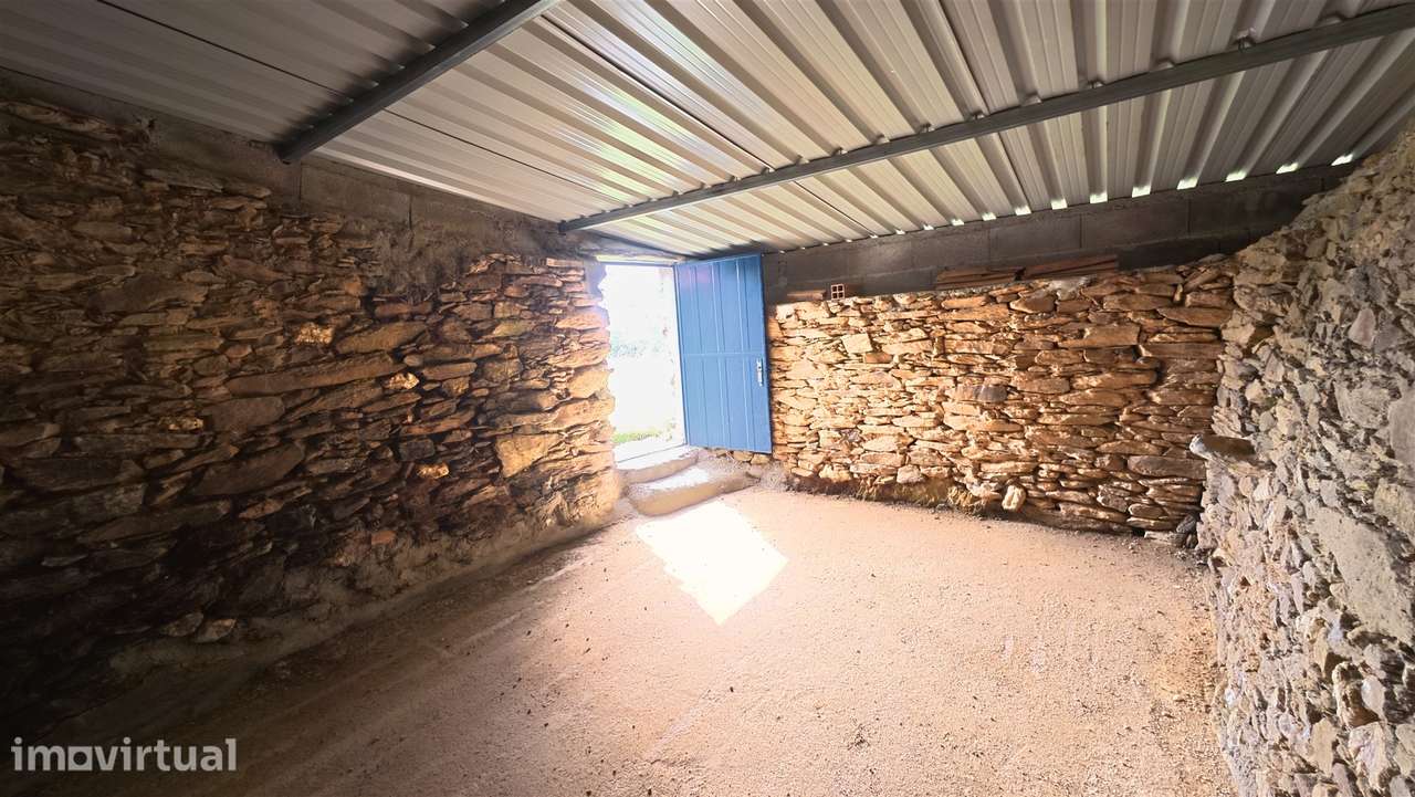 construção de pedra, terreno, - Grande imagem: 5/10