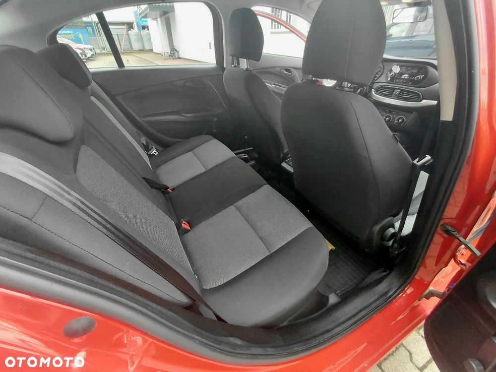 Fiat Tipo 1.4 16v Easy - 13