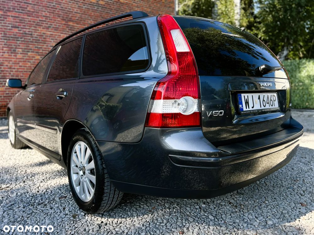 Volvo V50 2.4 - 36