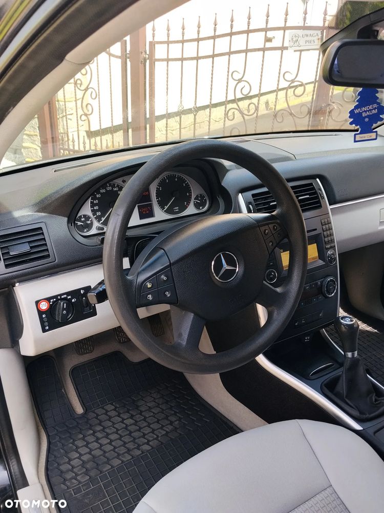 Mercedes-Benz Klasa B 200 Special Edition - 16
