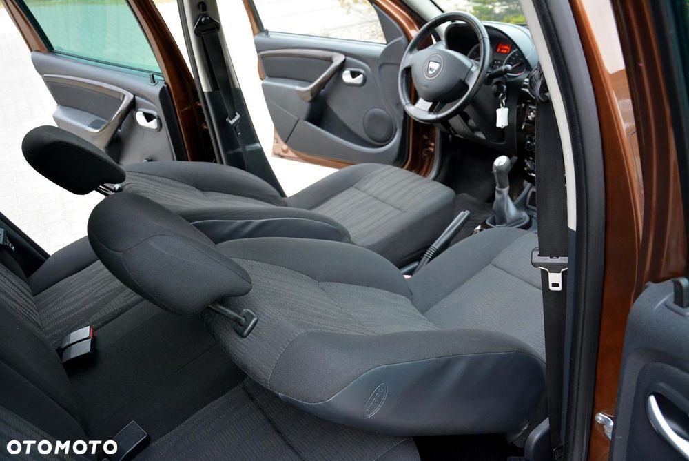 Dacia Duster 1.6 16V 105 4x2 Prestige - 25