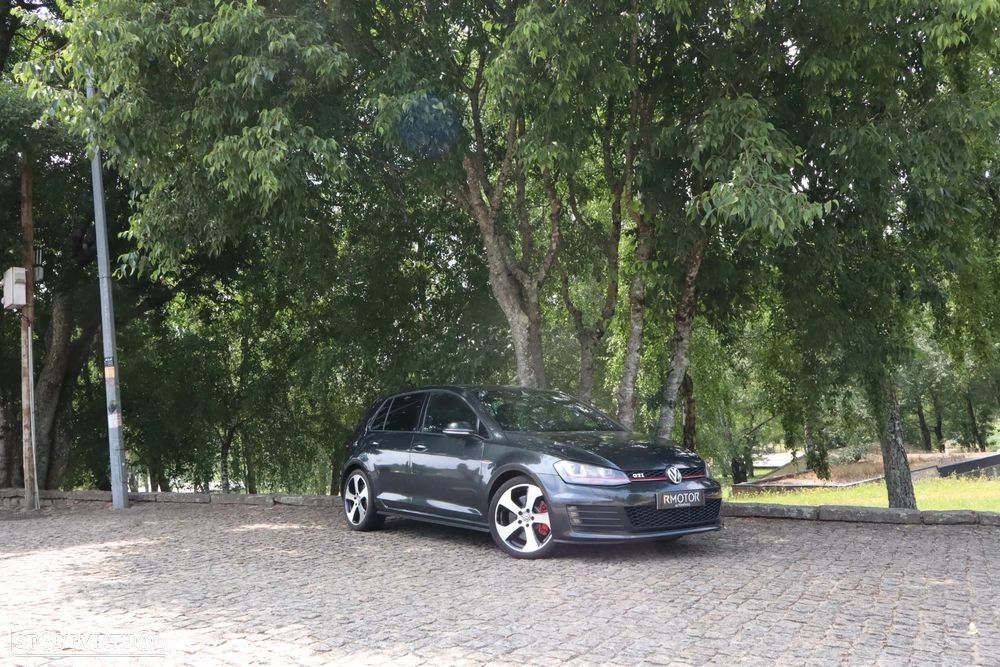 VW Golf 2.0 TSi GTi Performance - 12