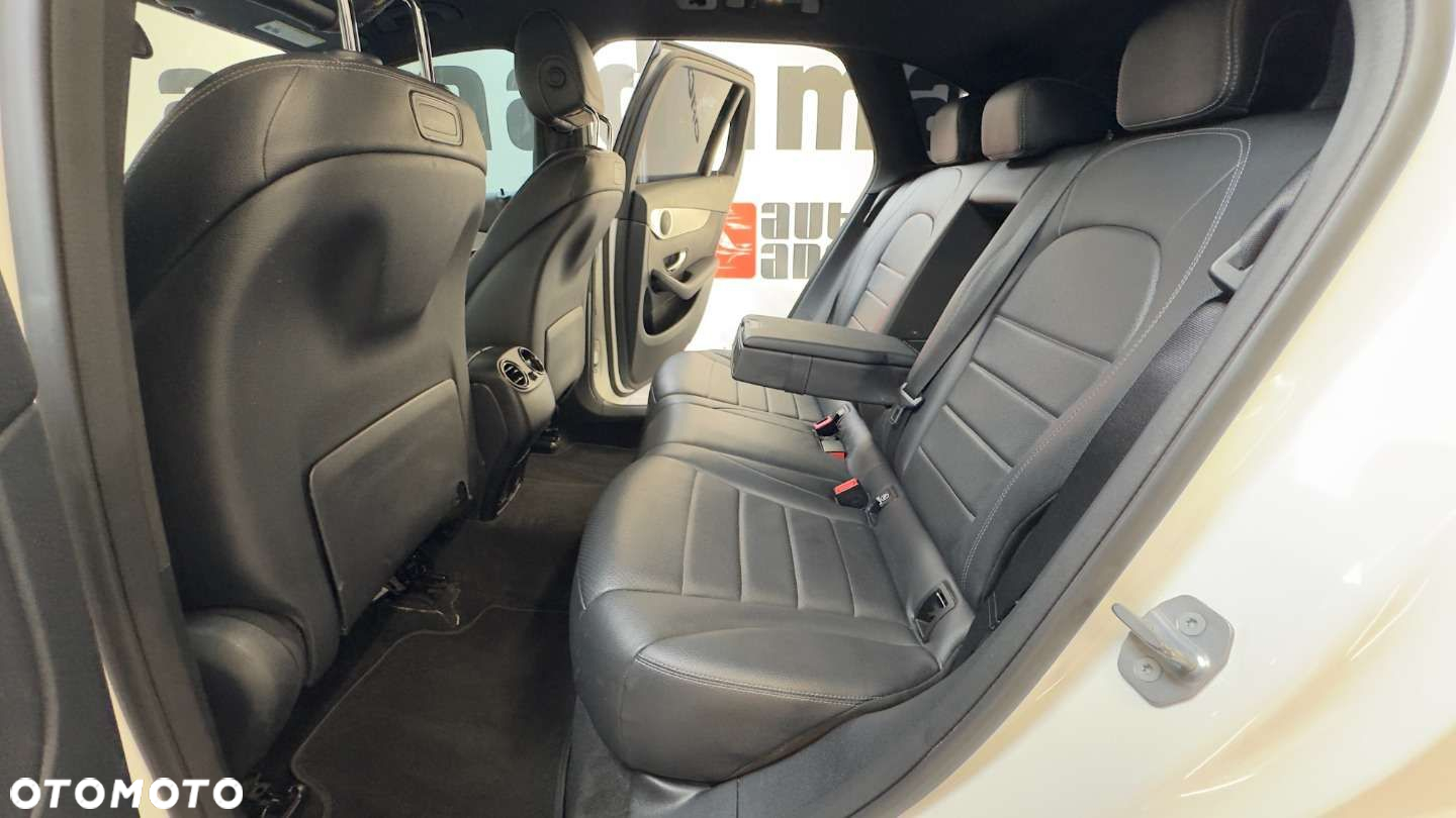 Mercedes-Benz GLC - 34