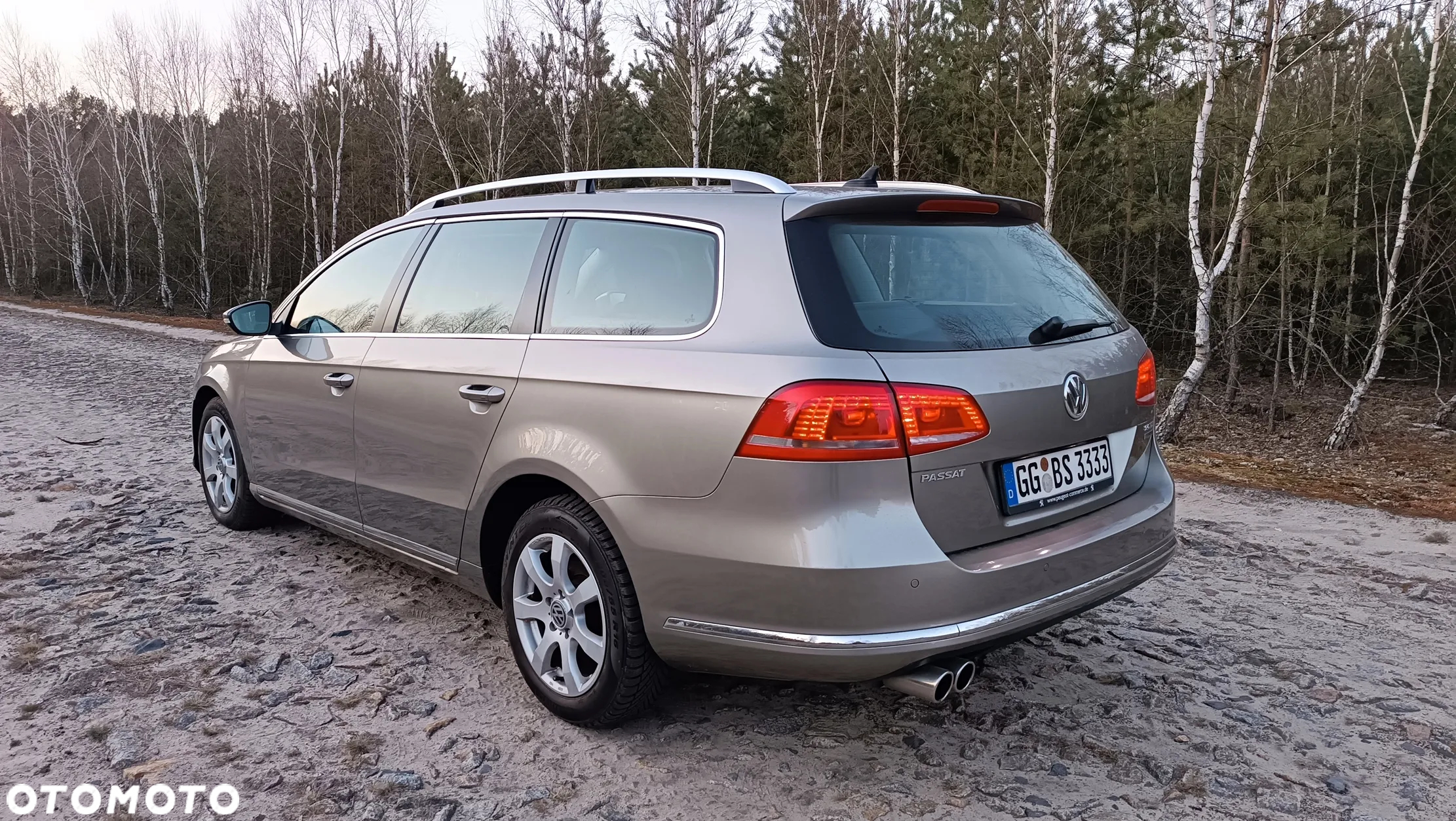 Volkswagen Passat 2.0 TDI Comfortline - 9