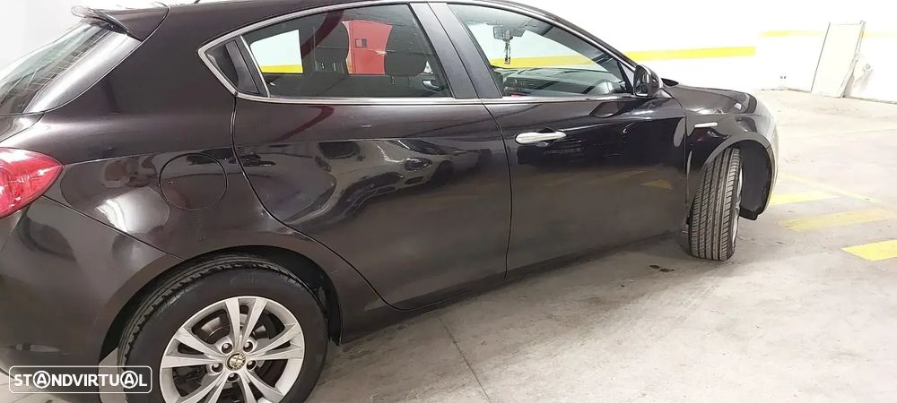 Alfa Romeo Giulietta 1.6 JTDM Corporate - 2