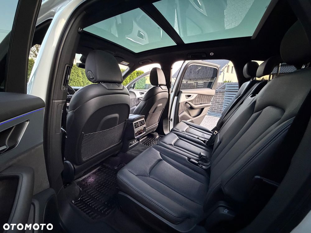 Audi Q7 50 TDI mHEV Quattro S Line Tiptr - 36