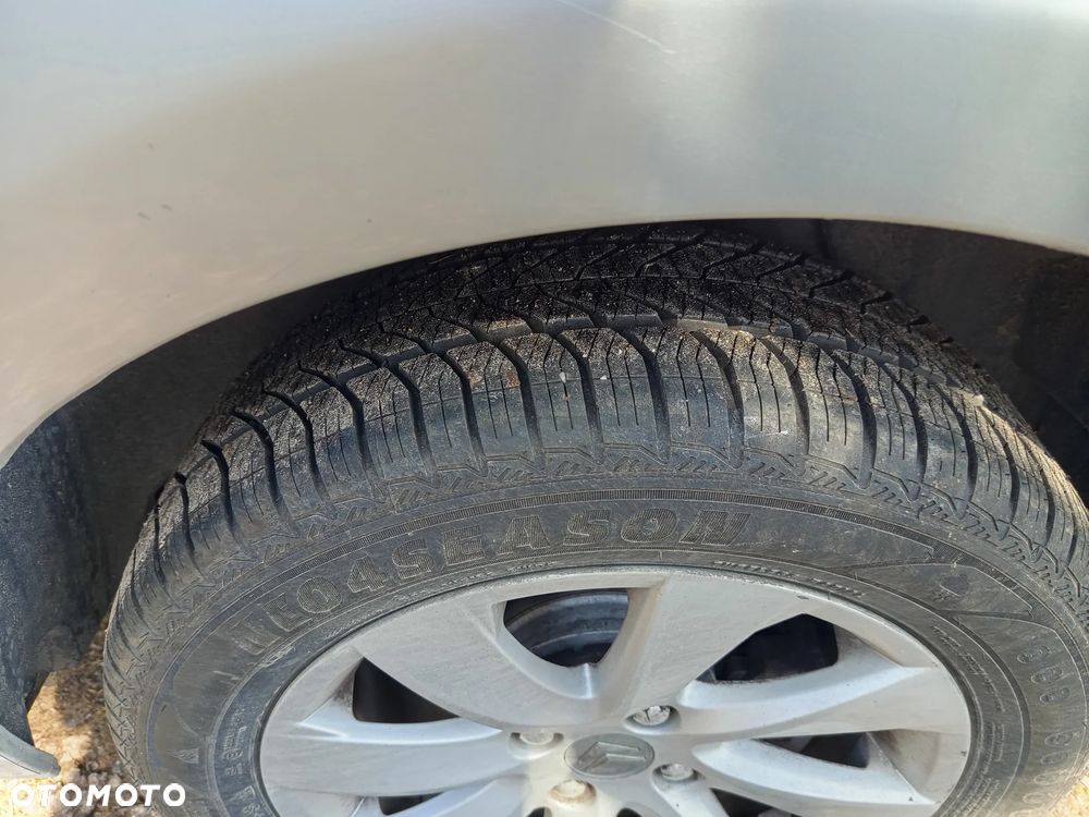 Citroën C4 2.0 HDi FAP Exclusive - 12