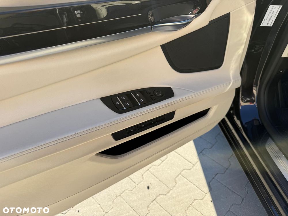 BMW Seria 7 740d - 11