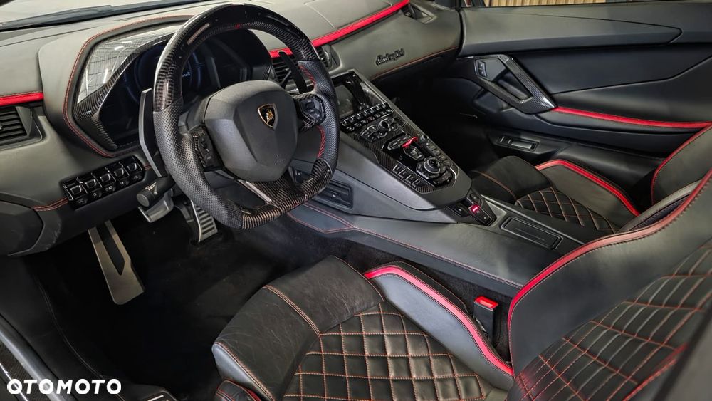 Lamborghini Aventador - 23