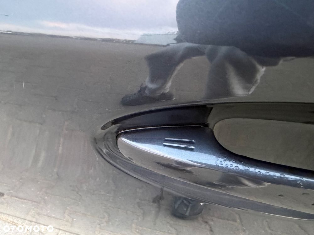 Toyota Prius 1.8 HSD Prestige - 28