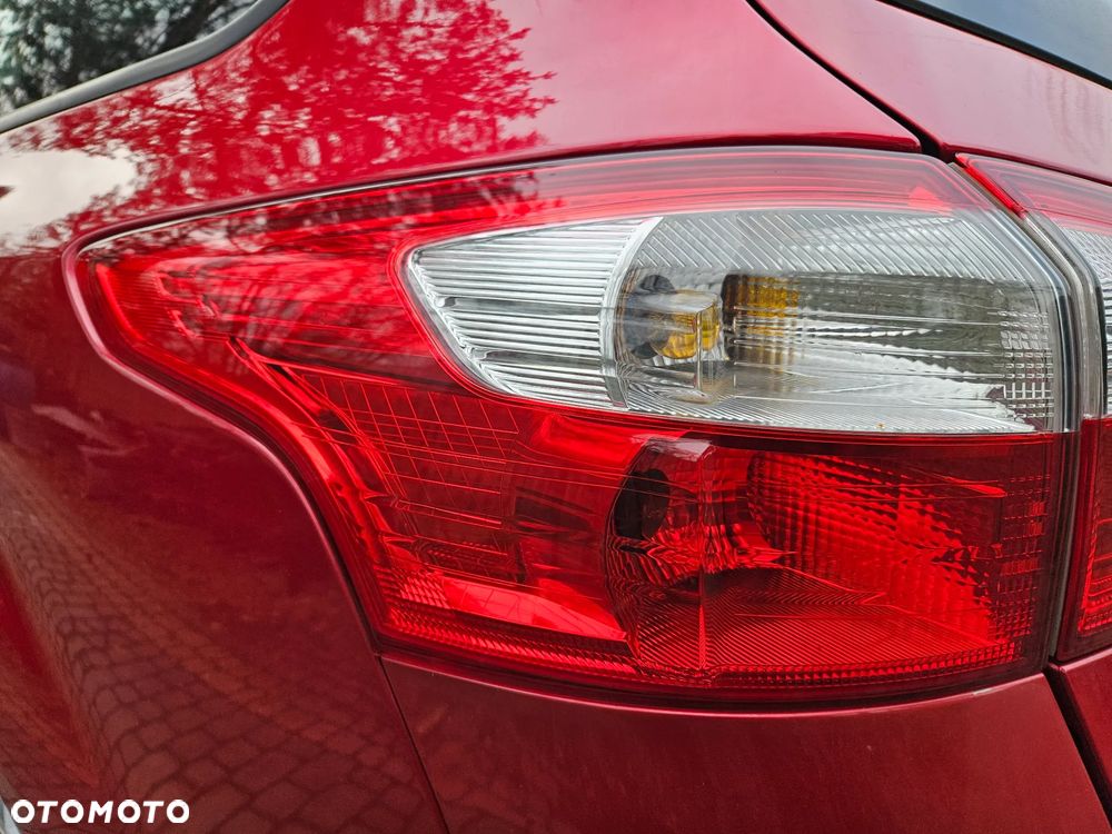 Ford Focus MK3 III kombi lampa tylna tył prawa lewa - 5