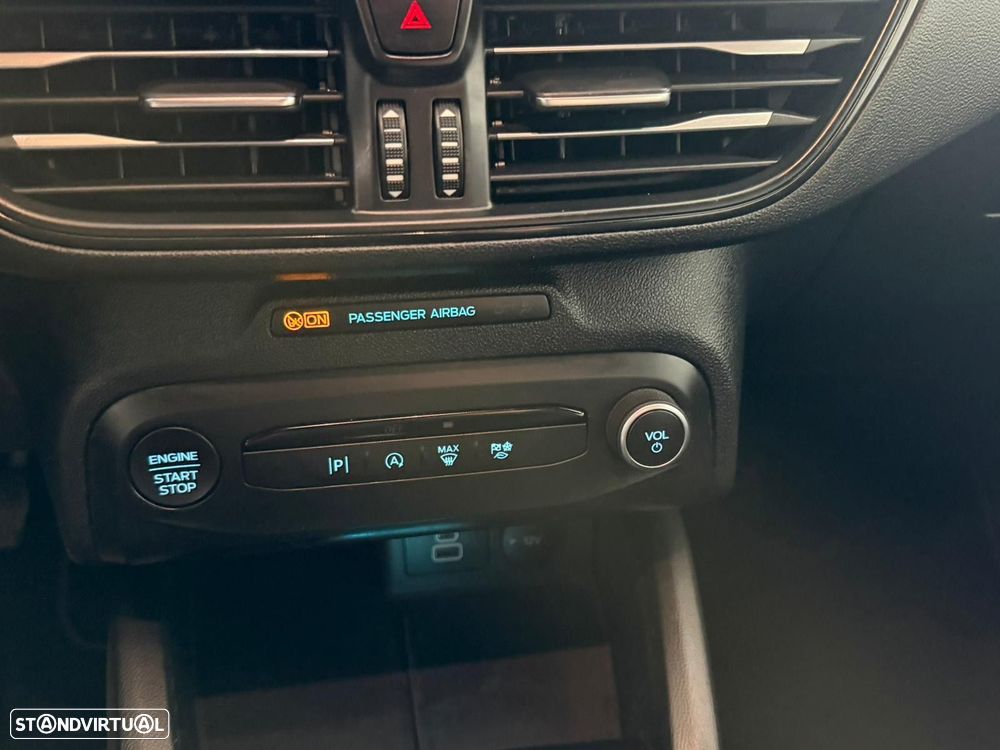 Ford Focus 1.0 EcoBoost MHEV ST-Line - 10