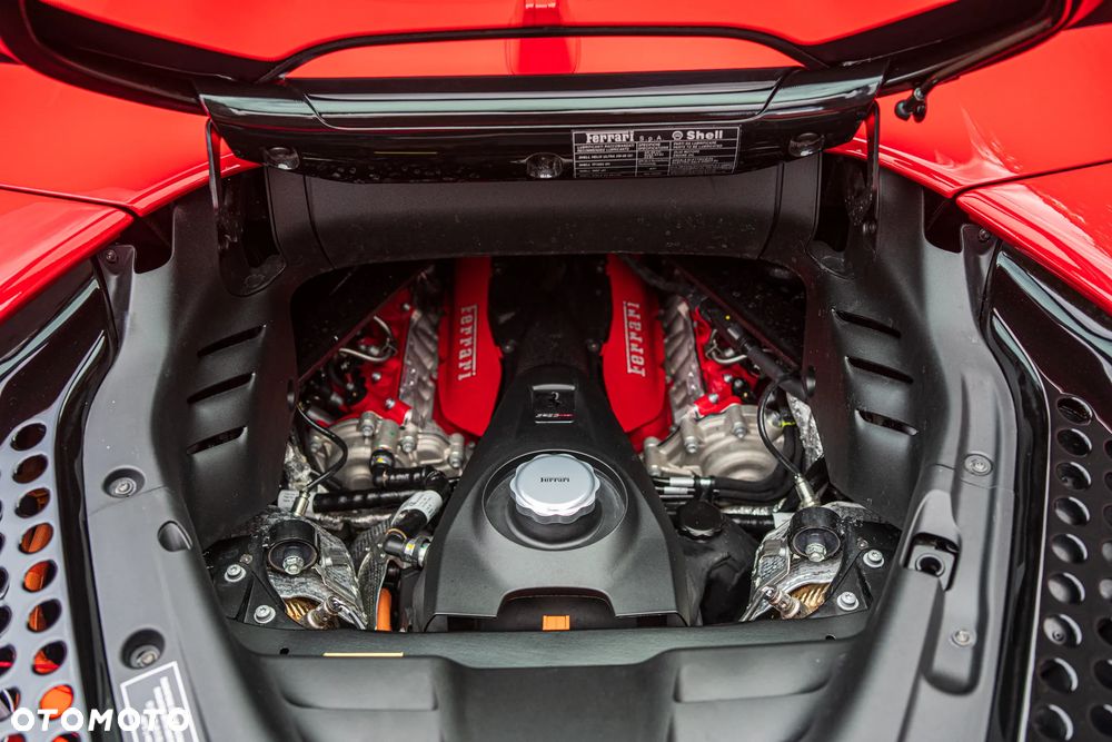 Ferrari SF90 Spider - 25