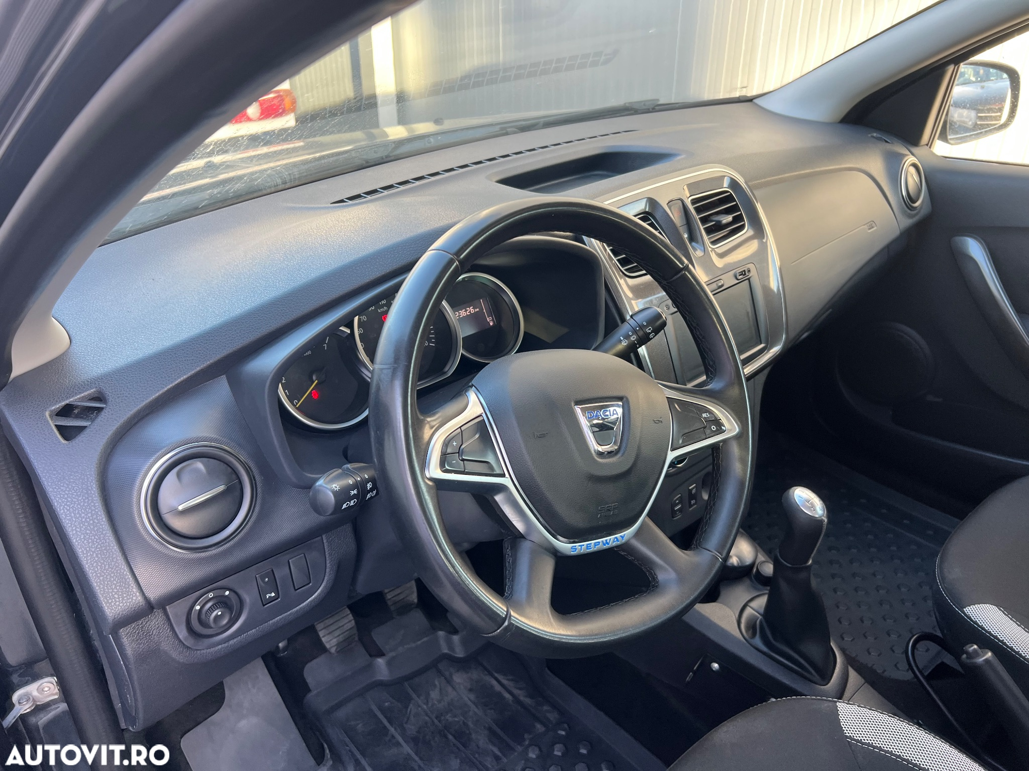 Dacia Logan Stepway MCV 1.5 Blue dCi - 21