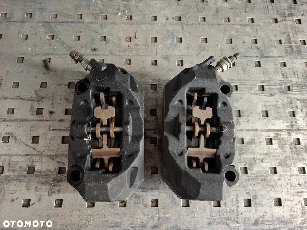 ZACISK HAMULCOWY PRAWY LEWY BMW F900 XR K83 K84 BREMBO PRZEDNI PRZÓD - 1