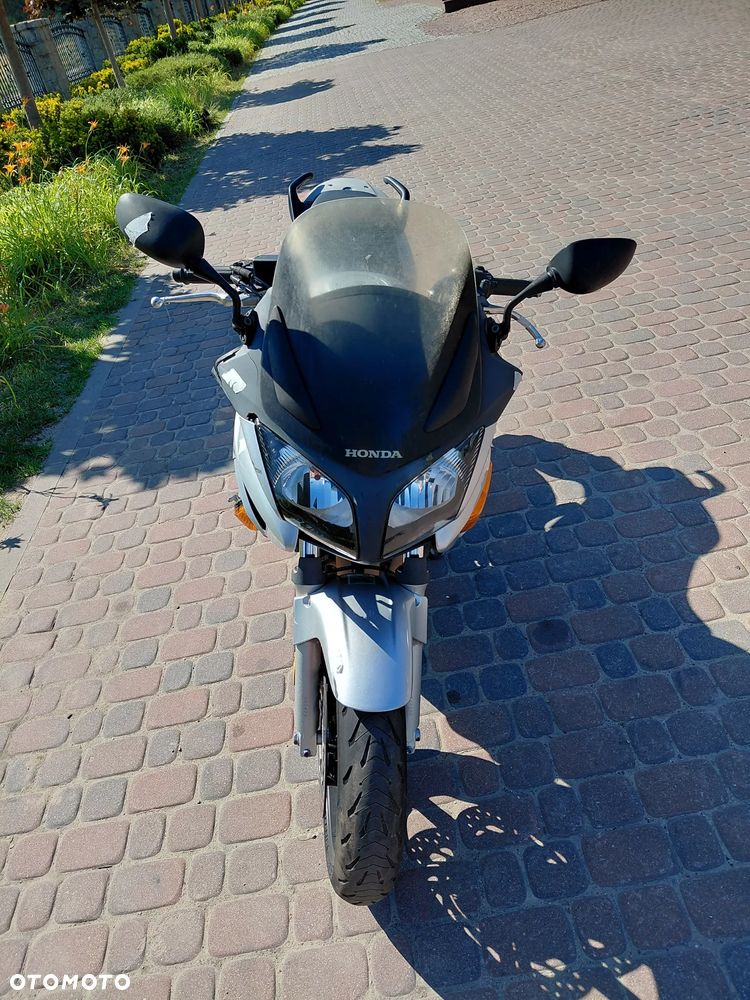 Honda CBF - 8