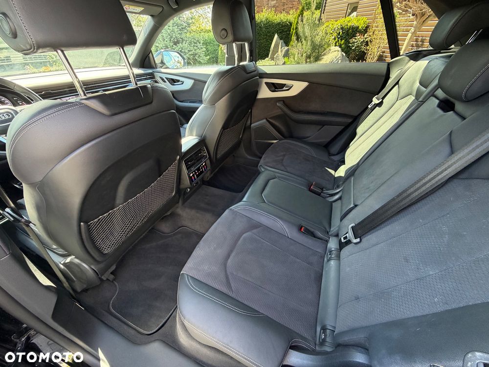 Audi Q8 45 TDI mHEV Quattro Tiptronic - 34