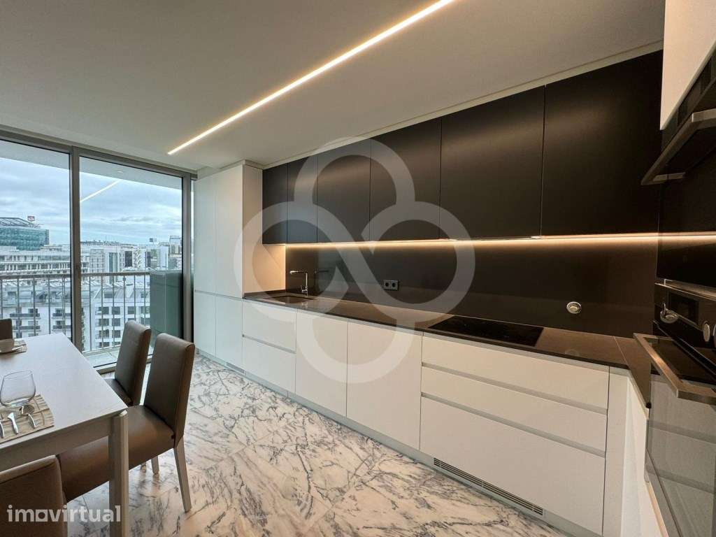 Apartamento T2 na Infinity Tower com vista deslumbrante em Campolid... - Grande imagem: 4/33