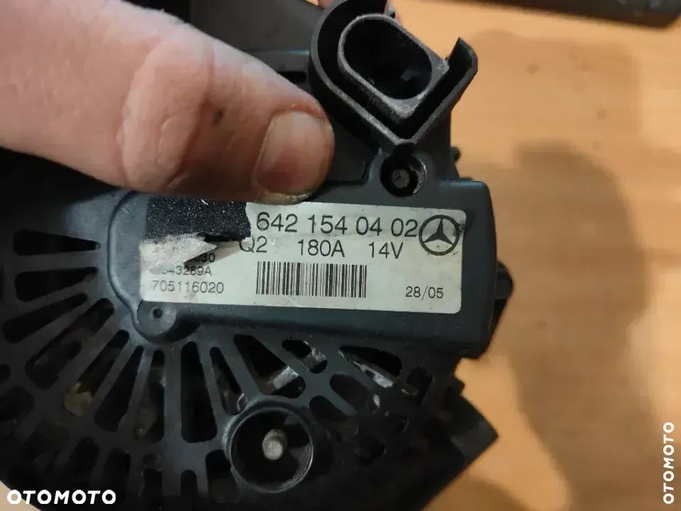 Alternator Mercedes W169 A6421540402 - 6