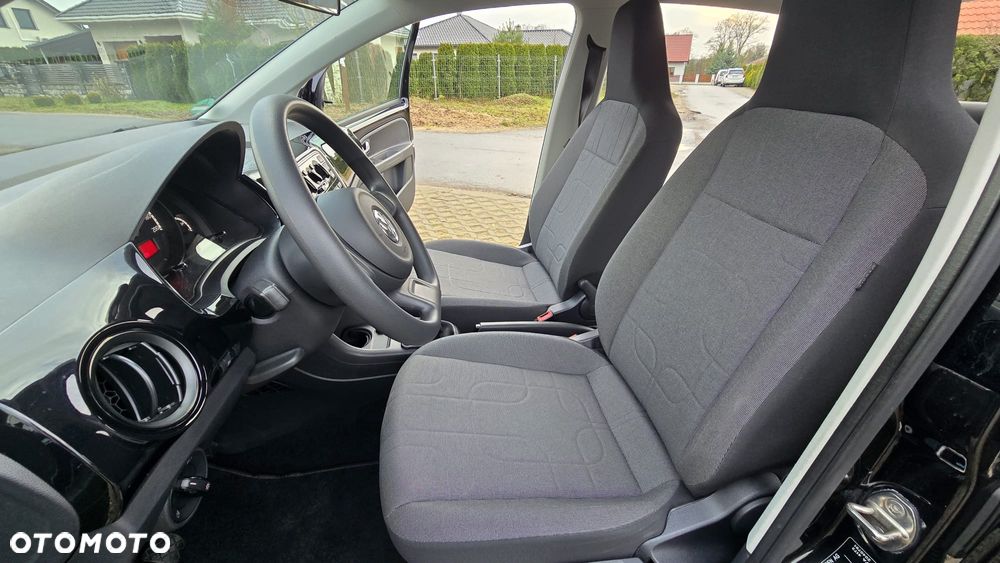 Volkswagen up! move - 8