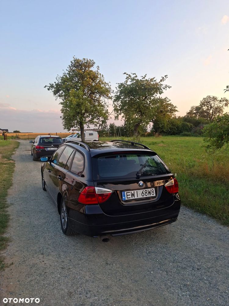 BMW Seria 3 318d DPF - 5