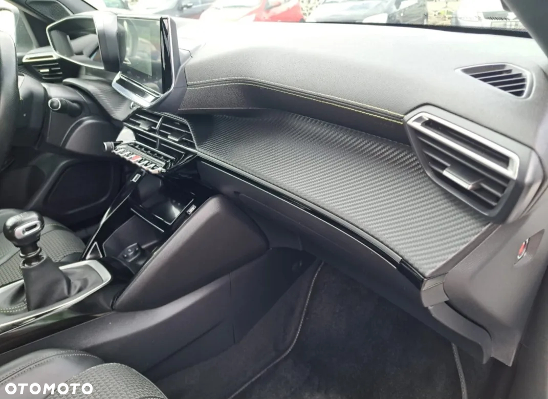 Peugeot 2008 1.5 BlueHDi GT S&S - 16