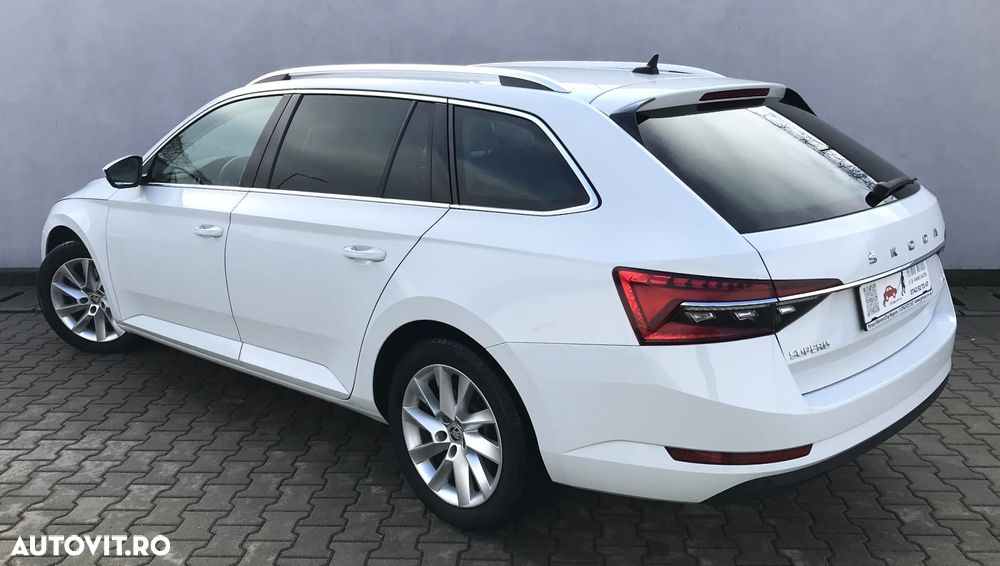 Skoda Superb 2.0 TDI 4X4 DSG Style - 4