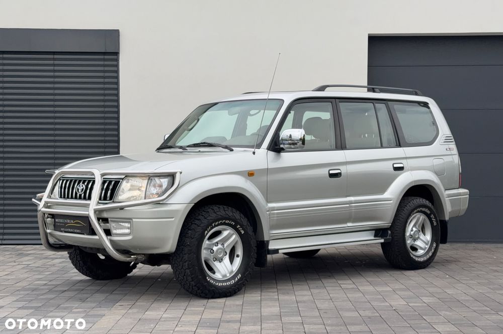 Toyota Land Cruiser - 2
