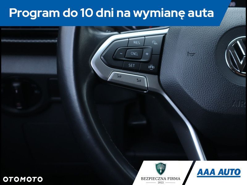 Volkswagen T-Cross - 19