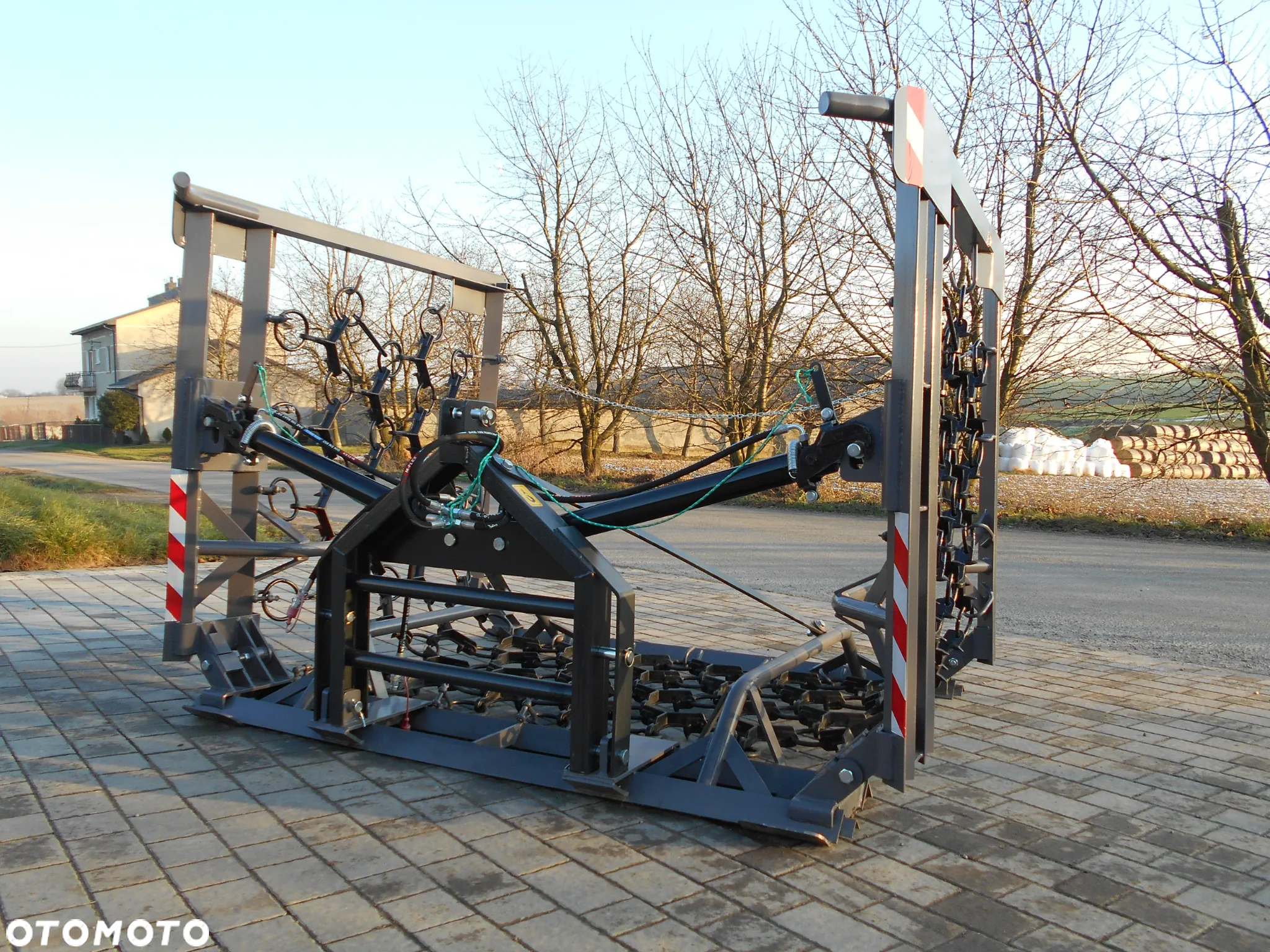 HYDRAULICZNA włóka polowo-łąkowa brona/agregat 2-siłowniki - ślizgi - 10